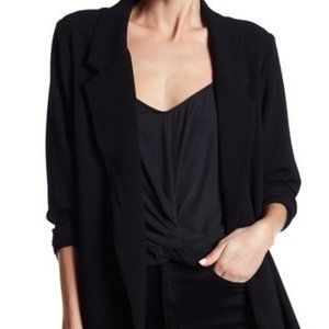 Lush Novak Crepe Blazer - Black